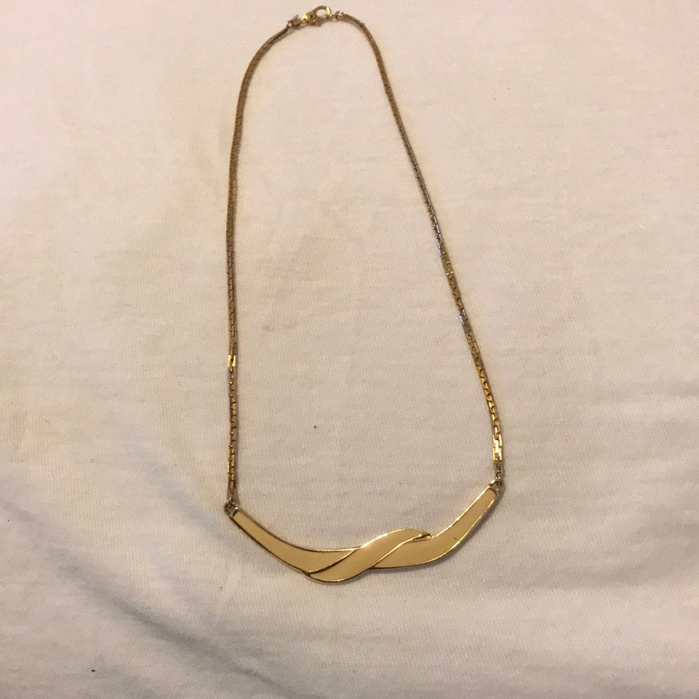Pretty necklace